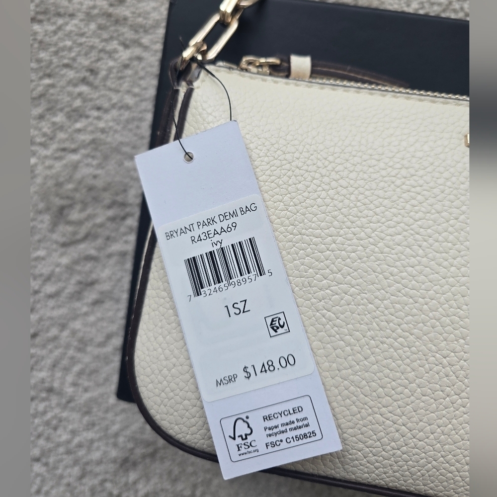 DKNY Bryant Park Demi Bag – Ivory Pebbled Leather – NWT - Picture 3 of 11